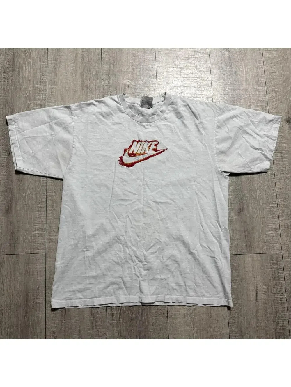 Vintage Rare Nike Fire Center Logo White 100% Cotton T-Shirt Men’s Large